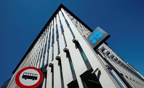 Встреча по заморозке добычи нефти состоится в апреле