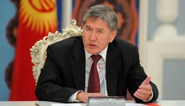 Алмазбек Атамбаев рекомендовал Жогорку Кенешу объявить 7 апреля нерабочим днем