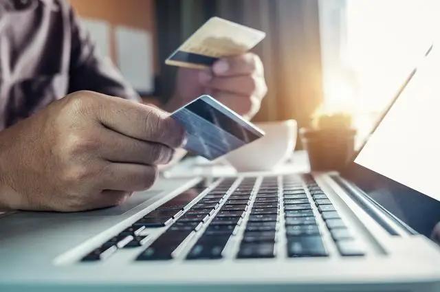 Мошенники из Сети: как защитить деньги на банковской карте