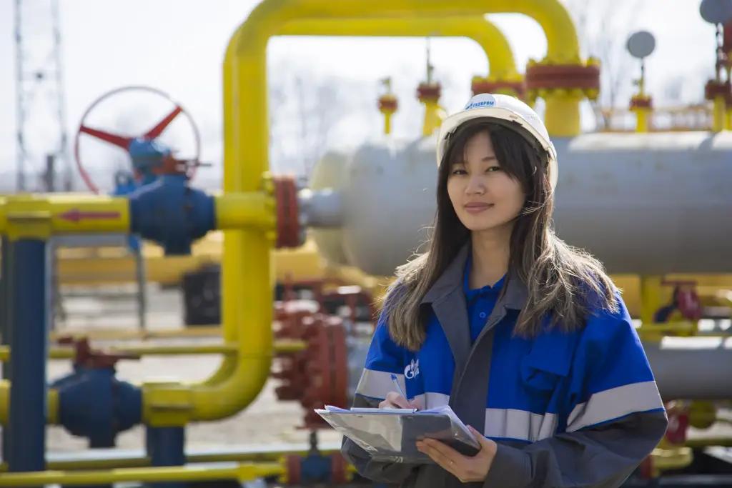 Асель Туранова, слесарь по контрольно-измерительным приборам