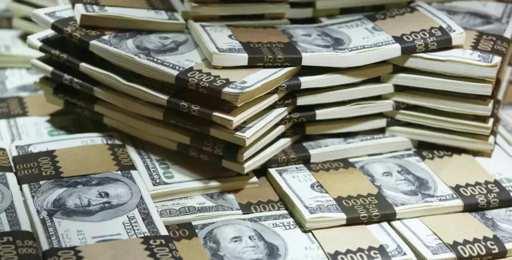 Кыргызстан только на зарплатах в майские праздники теряет почти $2 млн