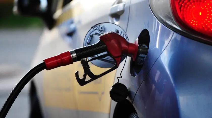 Почему Кыргызстану нужен казахстанский бензин?