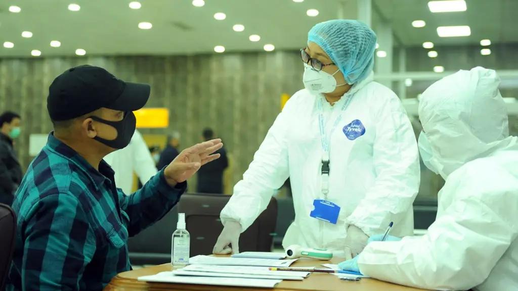 Самоизоляция и массовая диагностика наиболее эффективны в борьбе с коронавирусом