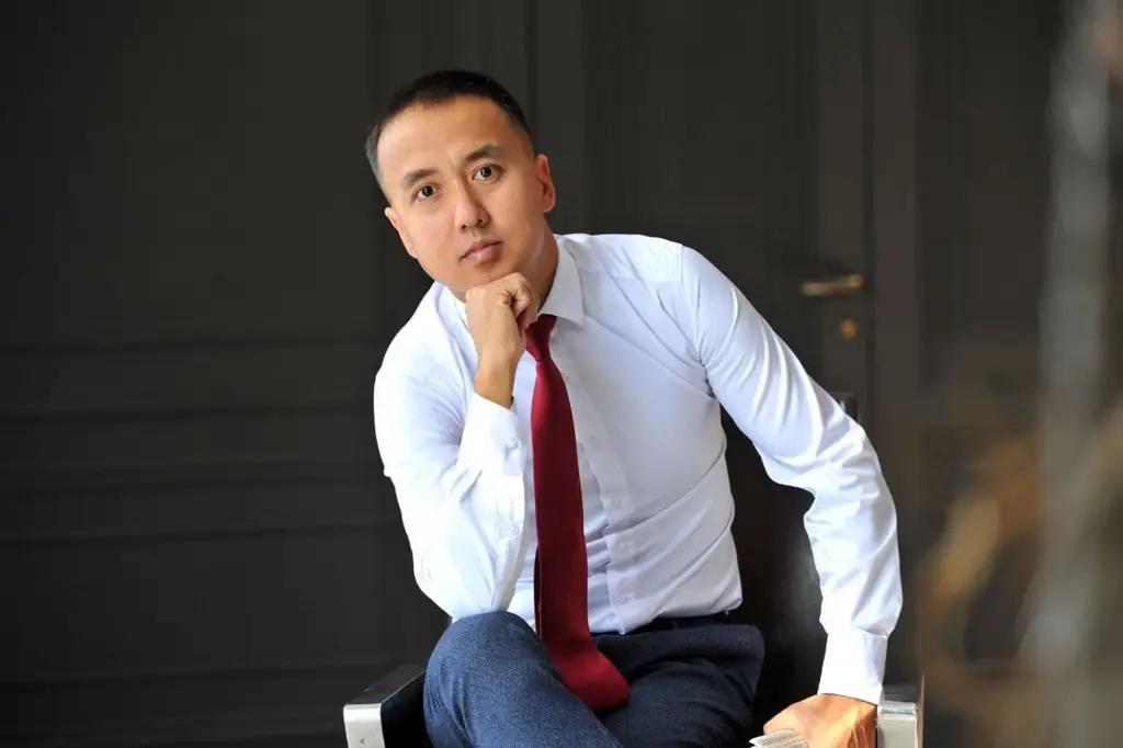 С нас начинается утро офисных работников. Азамат Уметалиев о кейтеринге в КР