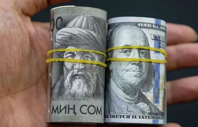 В чем хранить деньги и можно ли заработать на депозитах в нацвалюте