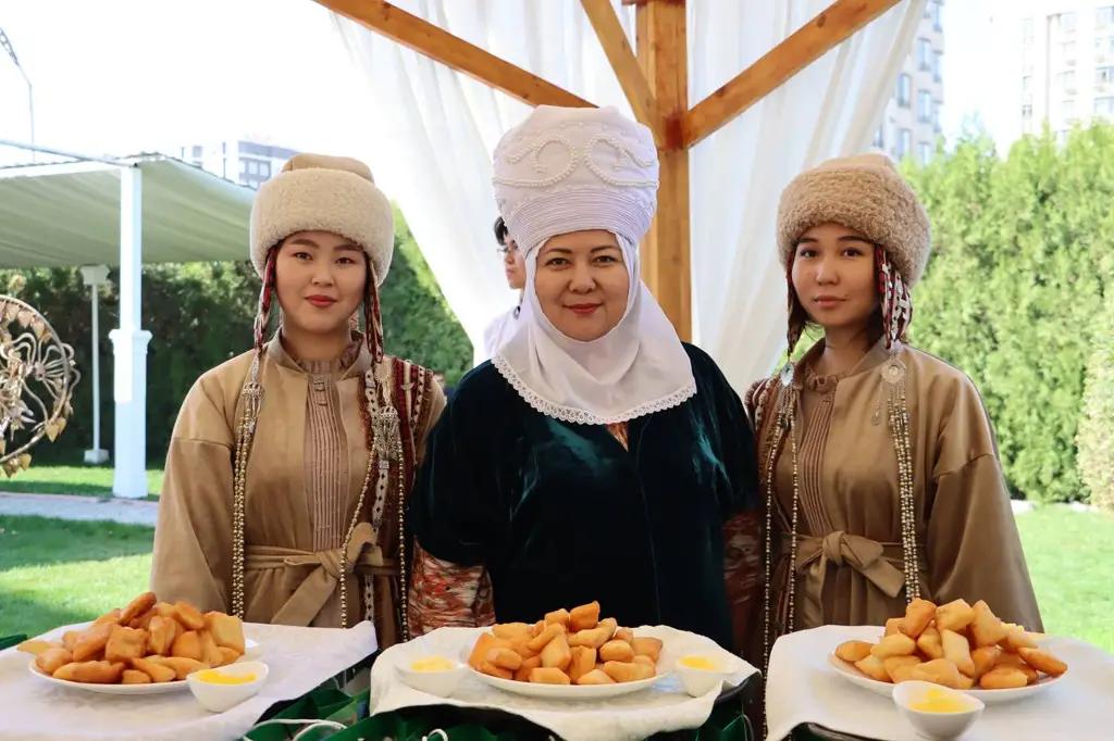 Растем, но с трудом. Проблемы туризма в Кыргызстане обсудили представители туротрасли и госорганы