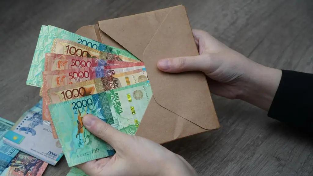 Кыргызстан и Казахстан не смогут перейти на расчеты в национальных валютах. Объясняем почему