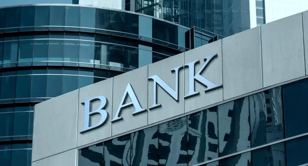 Иностранный капитал есть, лицензии — нет: что с «Асман Банком»?