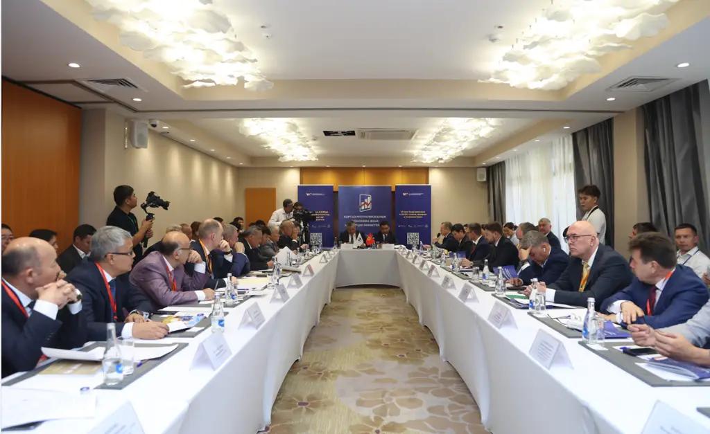 Eurasian integration at a new stage: Results and challenges of Kyrgyzstan’s decade of membership in the EAEU