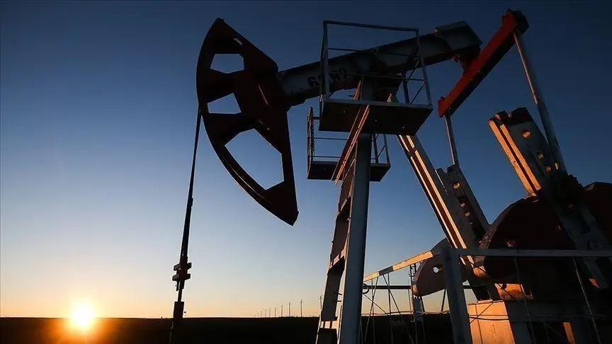 Цена на нефть приблизилась к $100 за баррель на фоне ситуации в Украине