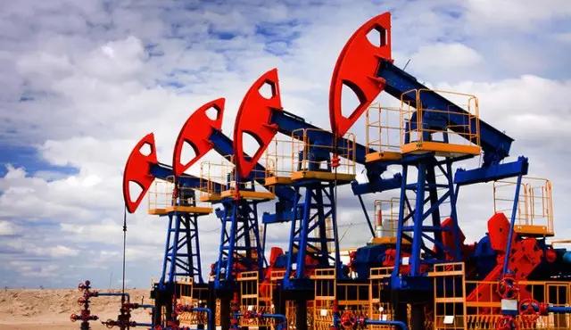 Стоимость нефти марки Brent поднялась до $43,58 за баррель