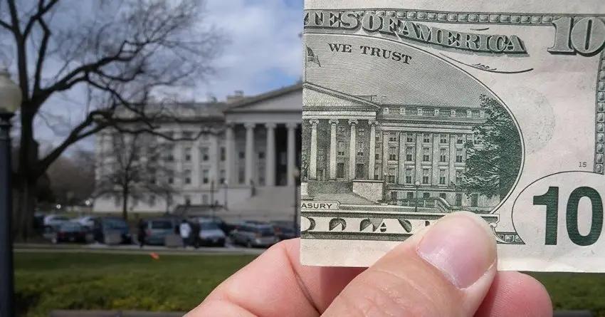 Вложения России в облигации США достигли $99.8 млрд