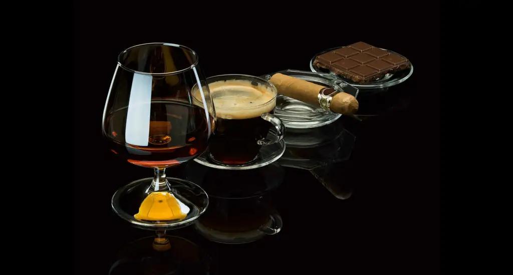 Коньяк, сигареты, шоколад. Что Кыргызстан экспортирует в Китай