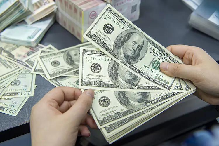 Комбанки КР купили на валютных торгах более $6.7 млн. Курс доллара стабилен