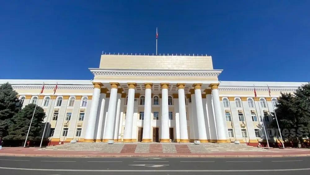 Администрация президента ответила на критику в связи с принятием закона о НПО