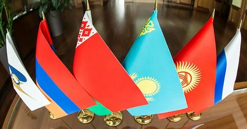 Товарооборот между странами ЕАЭС снизился в 2015 году на 26%