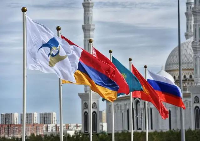 Вступление в ЕАЭС откроет для Таджикистана выход на общий рынок труда