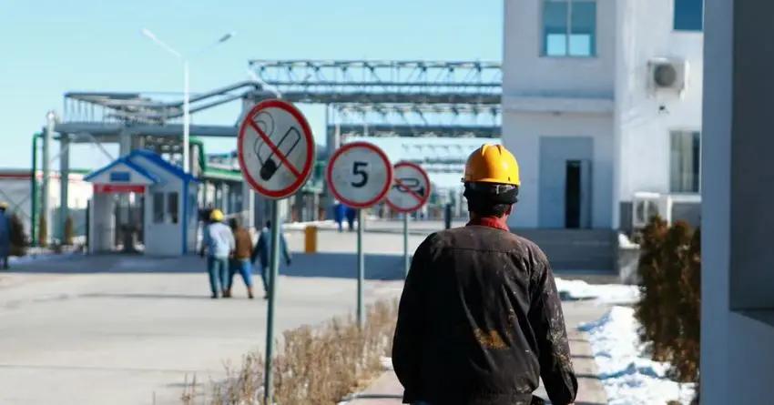Дважды уволенный сотрудник НПЗ «Джунда» восстановлен на работе по решению Верховного суда