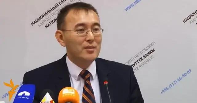 Глава НБКР назвал митинг заемщиков у посольства США попыткой экономической диверсии