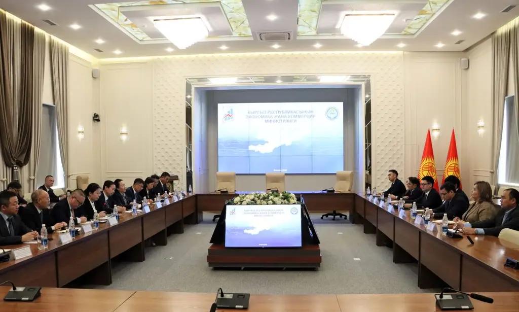 КР и провинция Шэньси КНР обсудили вопросы торгово-экономической сферы