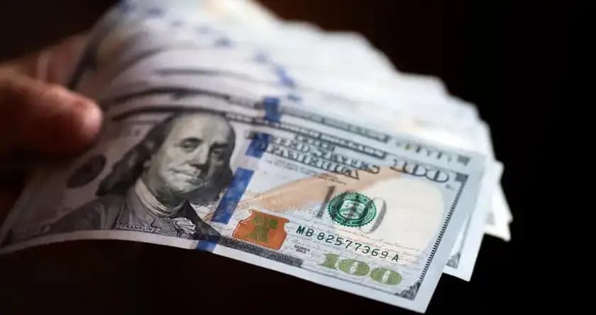 Комбанки купили валюты на $1.1 млн