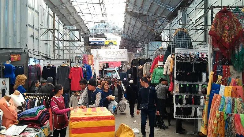 Торговцы КР заплатили за свои места больше полумиллиарда сомов