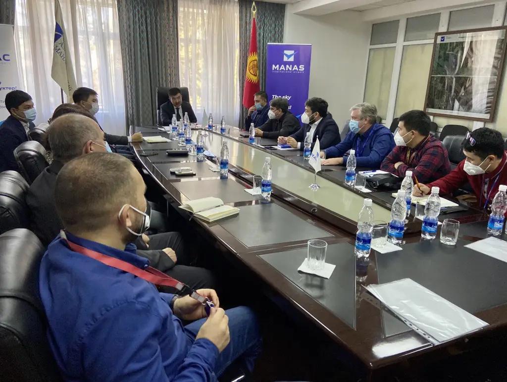 Глава ОАО «МАМ» встретился с представителями авиакомпаний КР