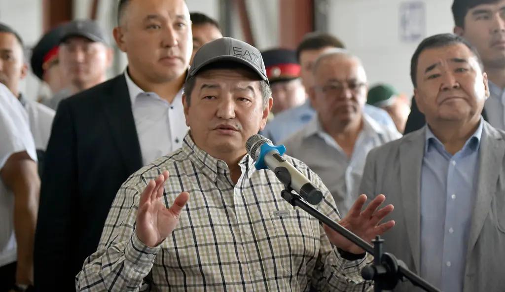 Акылбек Жапаров напомнил предпринимателям «Дордоя» о важности ККМ