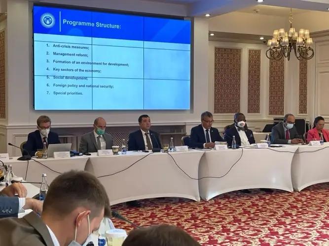 В КР обсудили среднесрочную программу развития до 2026 года