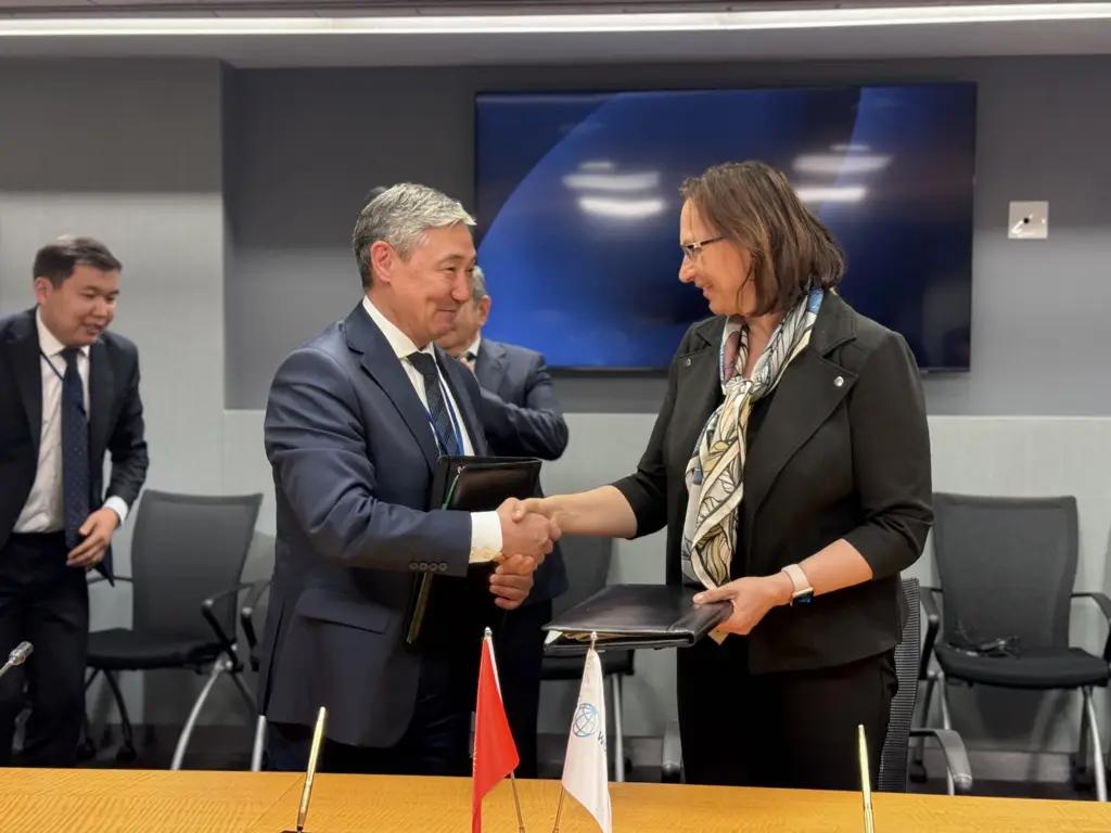 Минфин подписал в Вашингтоне соглашений на $42.6 млн