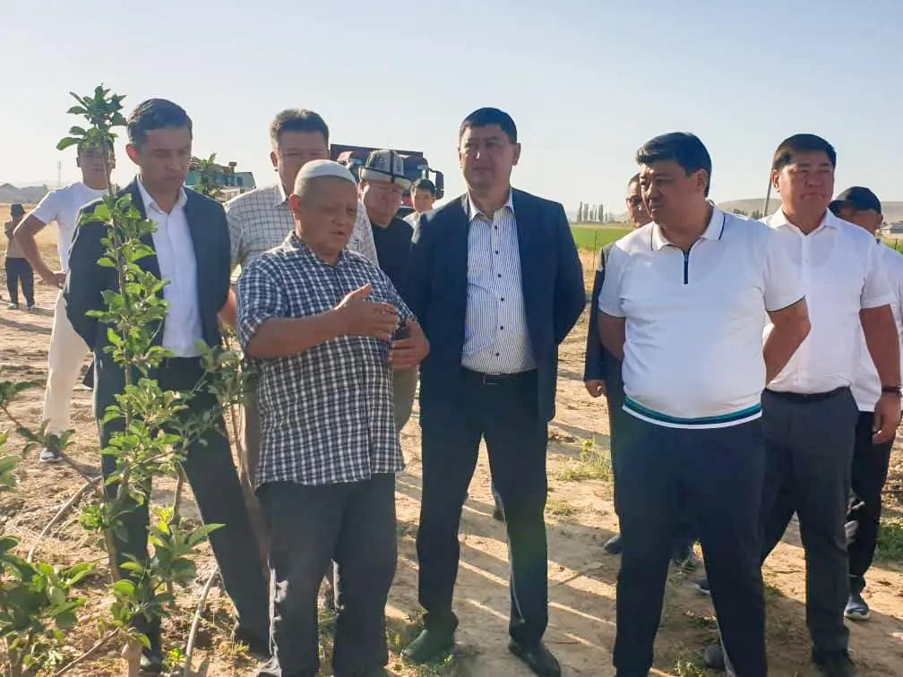 В Ошской области открыли автоматический курятник и сад