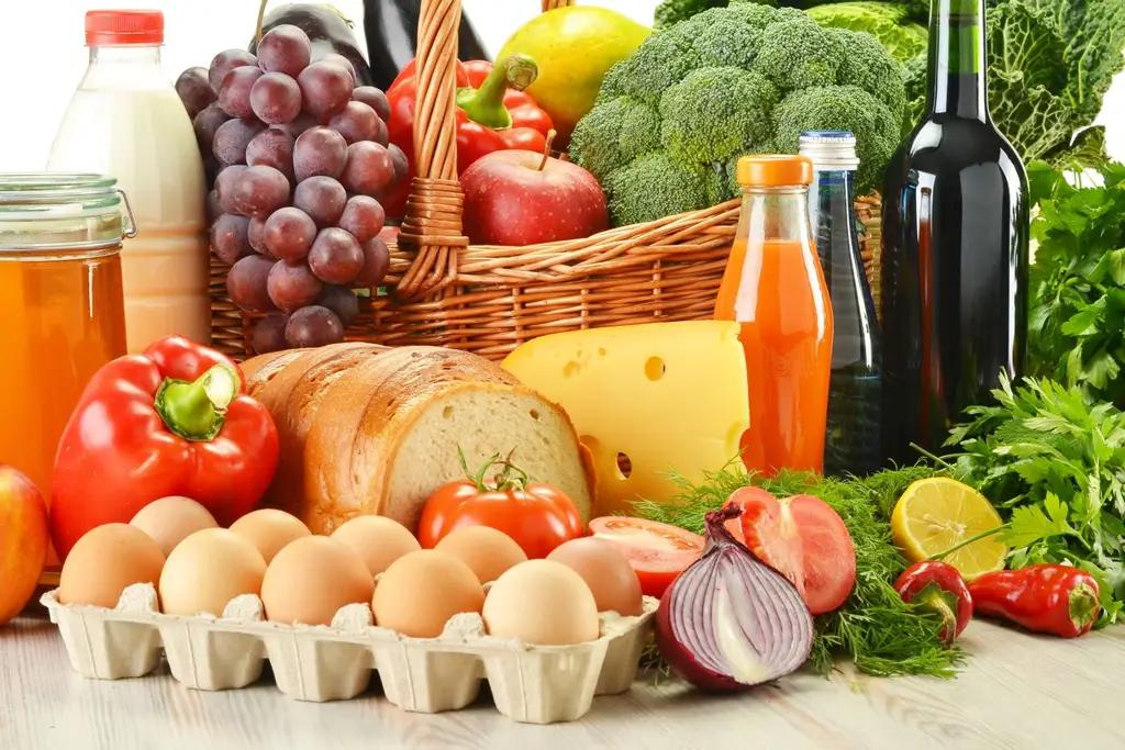Рынок или гипермаркет: Где выгоднее покупать продукты питания?(видео)