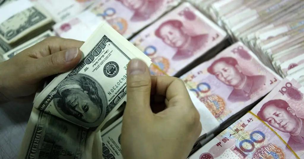 Валютные резервы Китая сократились за месяц на $18.8 млрд