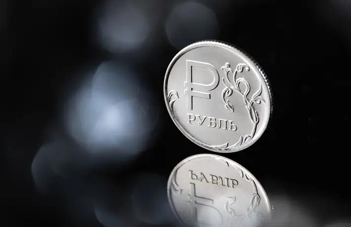 Рубль вырос еще на 0.43%. Курсы валют Нацбанка на 29 февраля