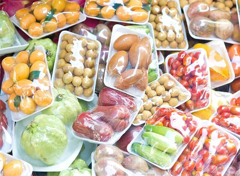 Цены на продукты в РФ могут вырасти на 10-15% из-за пластиковой упаковки