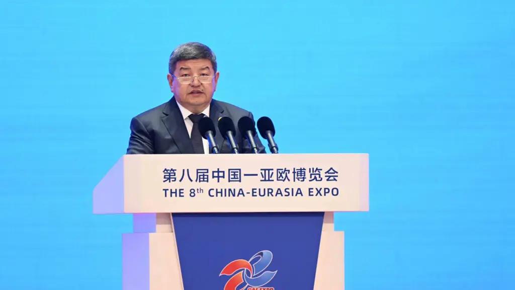 Акылбек Жапаров на ЭКСПО «Китай — Евразия» рассказал о потенциале КР