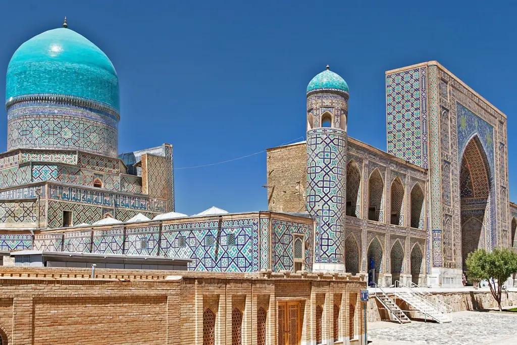 Узбекистан попал в список туристических стран без коронавируса