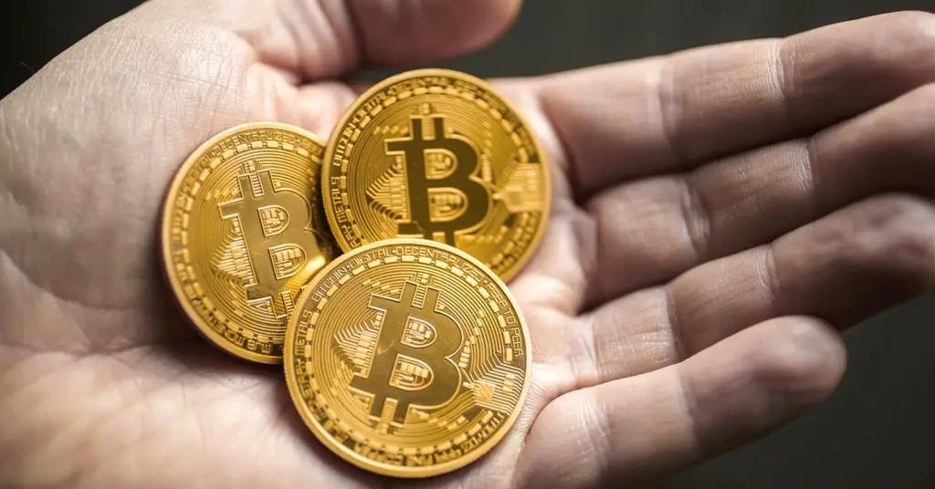 Нацбанк Казахстана предупредил об опасности вложений в виртуальную валюту