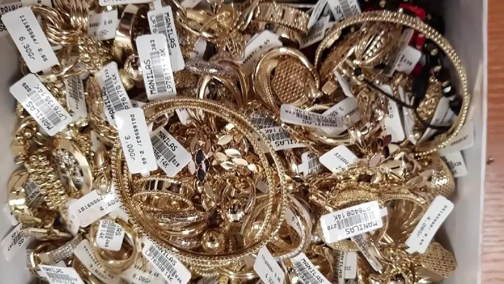 Пресечена попытка контрабанды ювелирных изделий в Ошском аэропорту