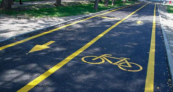 В Бишкеке построят 8 километров тротуаров и велодорожку