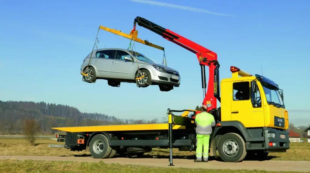 С нового года услуги эвакуатора будет предоставлять госпредприятие