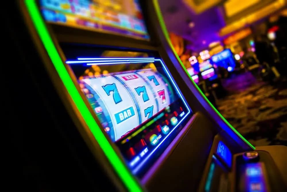 Игровые автоматы принесли в бюджет всего 80.9 тысячи сомов
