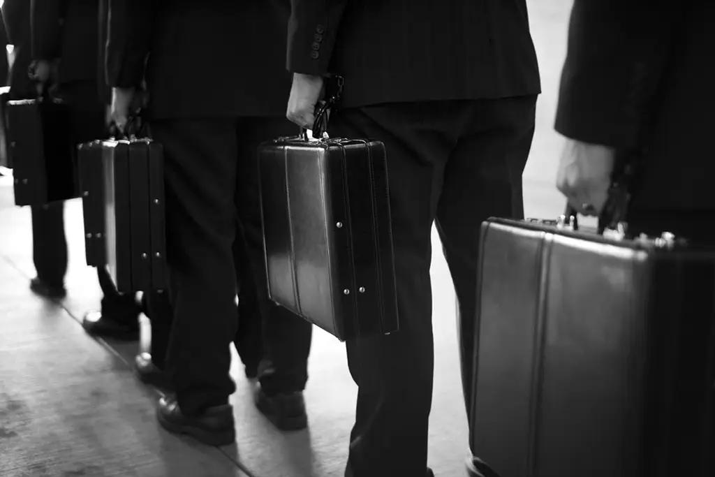 В Кыргызстане создадут центр по цифровой переподготовке для чиновников