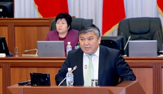 Противоречия в законодательстве создают барьеры для развития бизнеса в КР