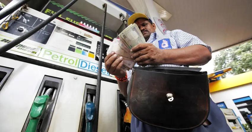 Казахстан собирается достичь полного импортозамещения ГСМ к 2018 году