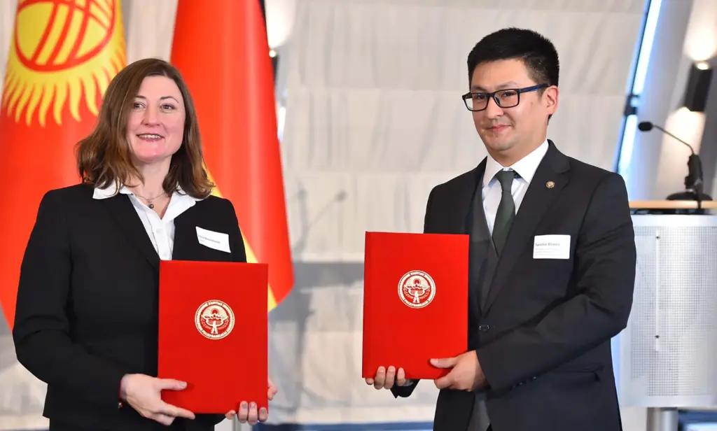 По итогам форума «День экономики Кыргызстана в городе Гамбурге» подписан ряд документов
