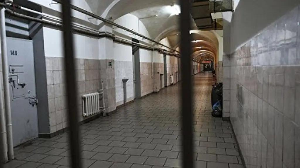 Бывший зампредседателя госбанка повесился в СИЗО ГКНБ