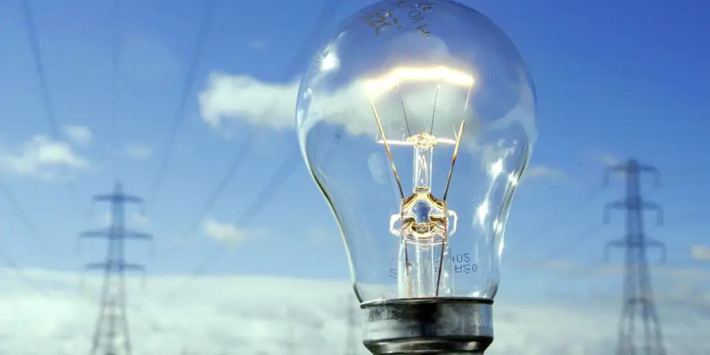 Потребление электроэнергии в октябре выросло на 430.1 млн киловатт-часов