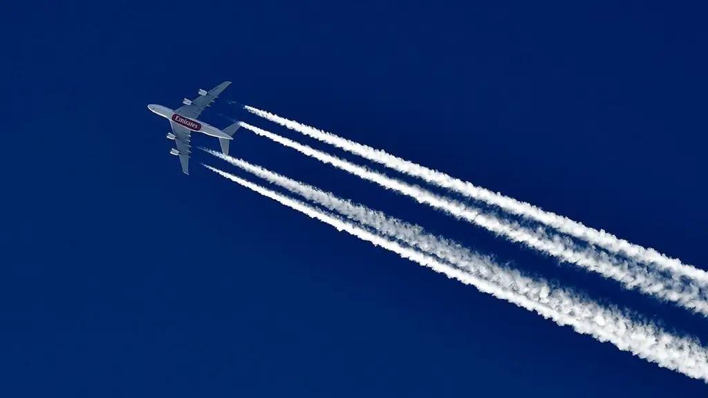 Мировые авиаперелеты восстановились до 65% от уровня до пандемии