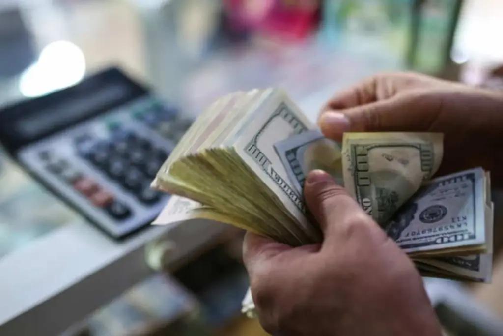 Во сколько кыргызстанцам обойдется нарушение режима ЧП?